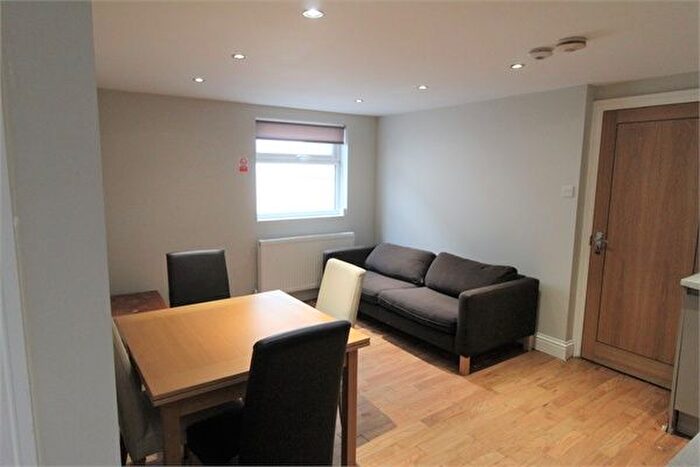 1 Bedroom Flat To Rent In Queensbury, HA8