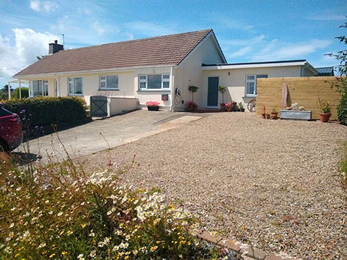 4 Bedroom Detached Bungalow For Sale In Cefn Road, Dwrbach, Fishguard, SA65