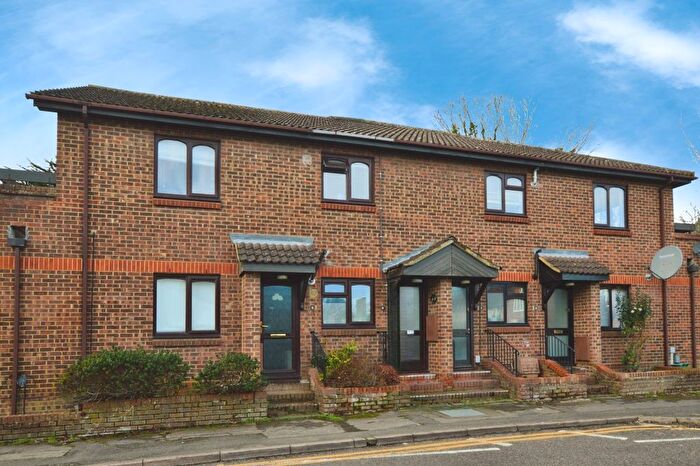 2 Bedroom Flat To Rent In Glenbower Court, St Albans, AL4