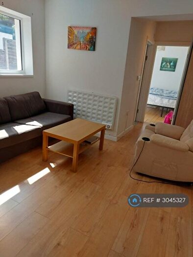 1 Bedroom Flat To Rent In Archway Road, Highgate, London, N6