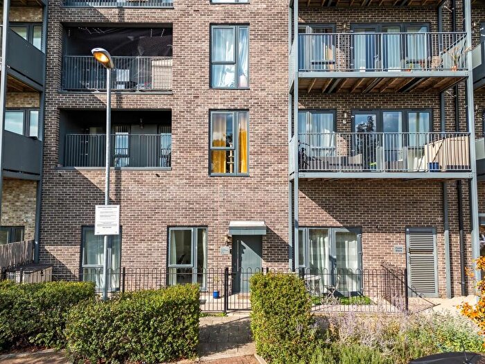 2 Bedroom Flat For Sale In Chronicle Avenue, London, NW9