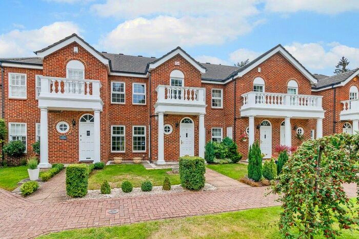 3 Bedroom Terraced House To Rent In Shenstone Park, London Road, Sunninghill, Berkshire, SL5