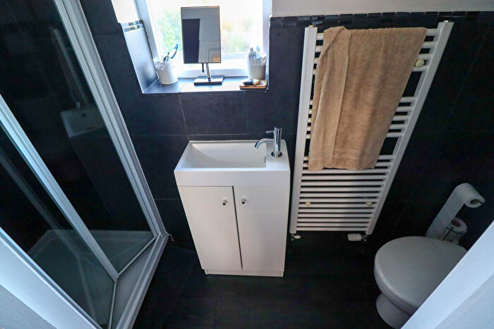 3 Bedroom End Of Terrace House For Sale In Lincoln Close, Buckden, St. Neots, Cambridgeshire, PE19