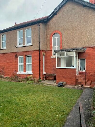 3 Bedroom Flat To Rent In Everard Road, Rhos On Sea, LL28