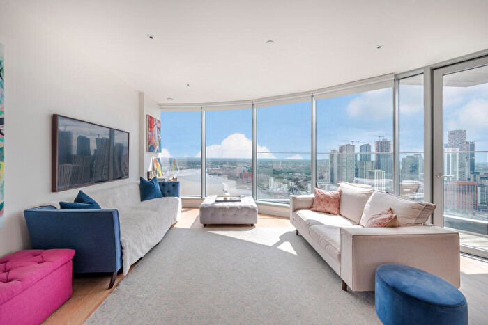 2 Bedroom Flat For Sale In Charrington Tower, Biscayne Avenue, E14