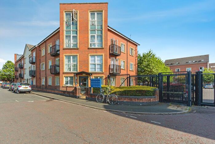 1 Bedroom Flat For Sale In Plainsfield Street, Moss Side, Manchester, M16