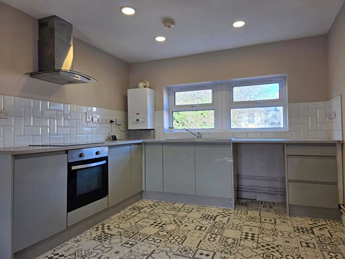 1 Bedroom Apartment To Rent In Second Avenue, Nottingham, Nottinghamshire, NG7