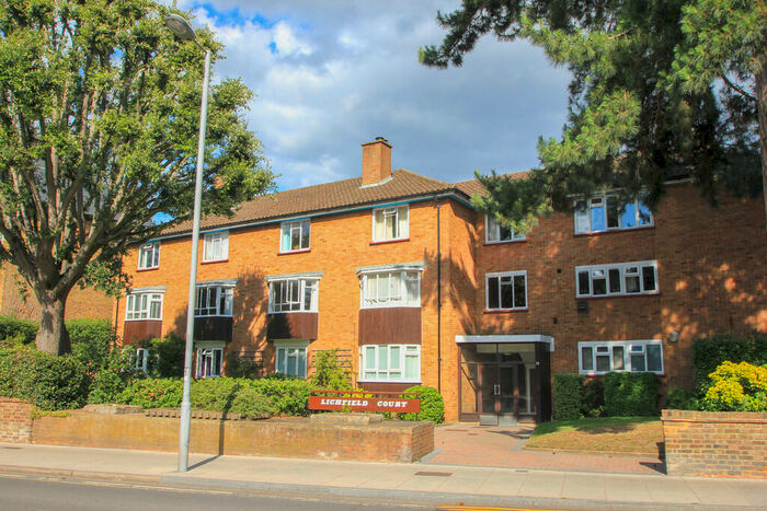 2 Bedroom Apartment To Rent In Claremont Road, Surbiton, KT6