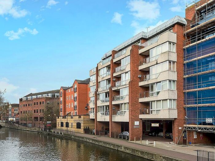 1 Bedroom Apartment To Rent In , Kings Reach Court, Crane Wharf, Reading, RG1