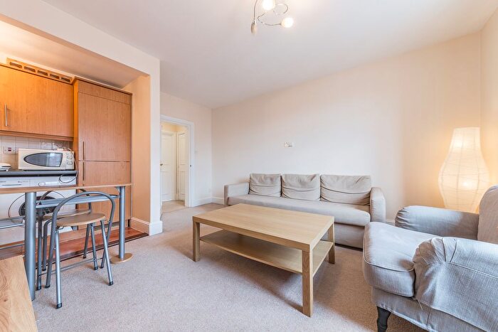 1 Bedroom Flat To Rent In Harrowby Street, London, W1H