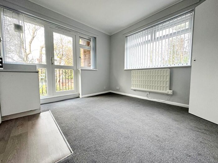 1 Bedroom Studio To Rent In The Approach, Orpington, Kent, BR6