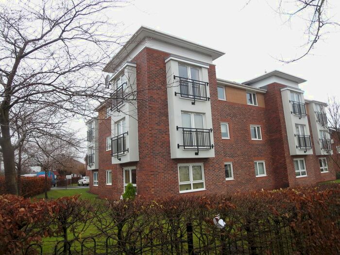 2 Bedroom Flat To Rent In 10 Selkirk Court, Blurton ST3