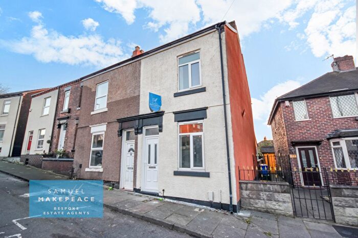 3 Bedroom End Terrace House For Sale In Ruxley Road, Bucknall, Stoke-On-Trent, ST2