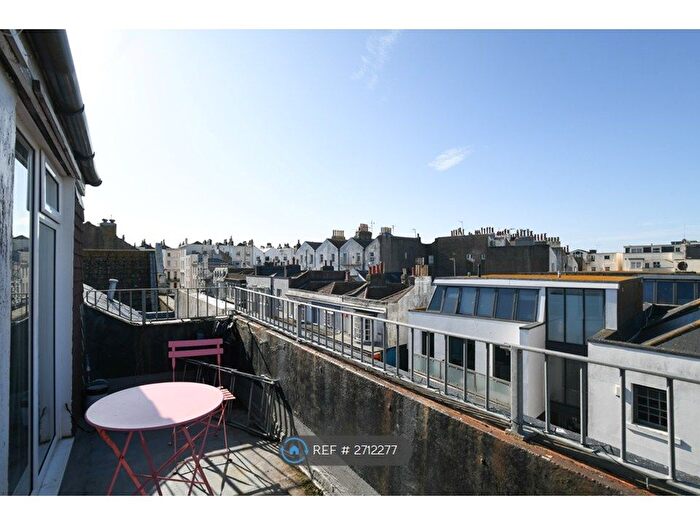 6 Bedroom Terraced House To Rent In St. Georges Road, Brighton, BN2