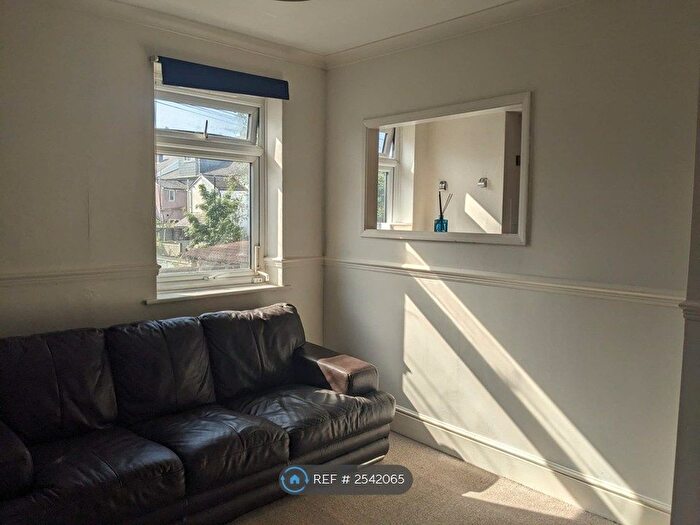 1 Bedroom Flat To Rent In Camden Road, Tunbridge Wells, TN1