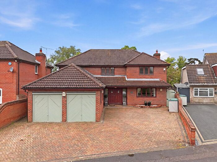4 Bedroom Detached House For Sale In Evergreen Drive, Colchester, CO4