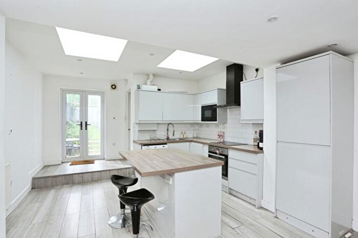 2 Bedroom House For Sale In Homesdale Road, Bromley, BR1