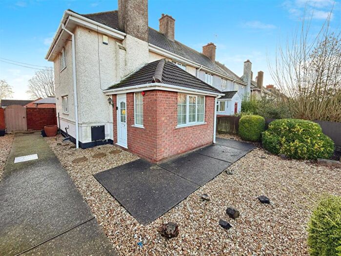 3 Bedroom Semi-Detached House For Sale In Mansfield Road, Edwinstowe, Mansfield, NG21