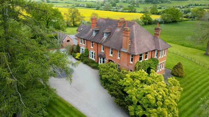 8 Bedroom Detached House For Sale In A Country Mansion, Near Stratford, Acres, B49