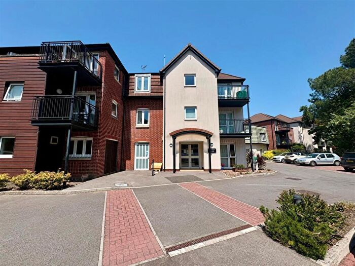1 Bedroom Retirement Property To Rent In Ringwood Road, Ferndown, BH22
