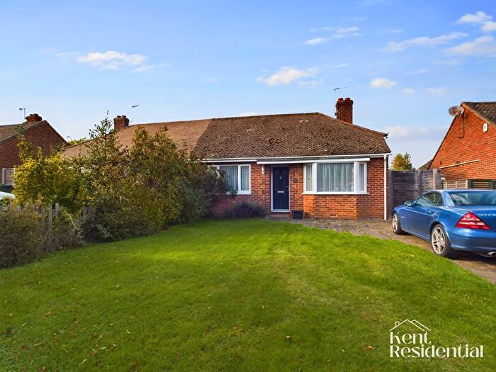 2 Bedroom Semi-Detached Bungalow To Rent In Offham Road, West Malling, ME19