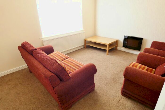 2 Bedroom Flat To Rent In Greenfield Way, Ingol, Preston, PR2