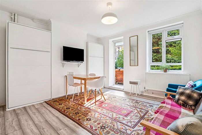 1 Bedroom Flat For Sale In Burne Jones House, North End Road, London, W14