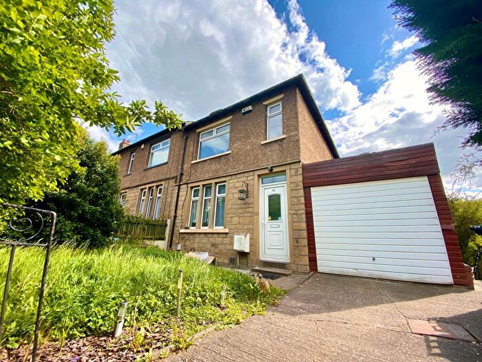 3 Bedroom Semi Detached House To Rent In Lockwood Scar, Huddersfield, HD4