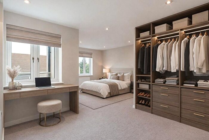 2 Bedroom Flat For Sale In Delhi Close, Poole, Dorset, BH14