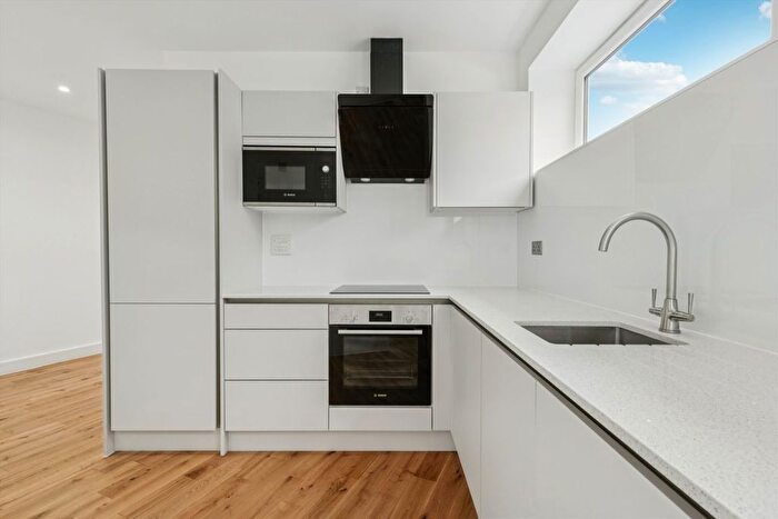 1 Bedroom Flat To Rent In Haydons Road, Wimbledon, SW19