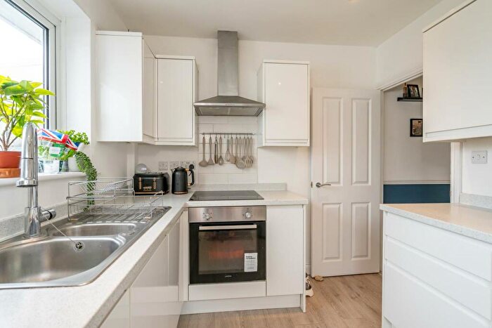 2 Bedroom Semi-Detached Bungalow For Sale In Abbottsbury, Pagham, Bognor Regis, PO21