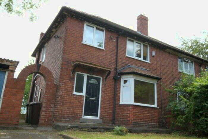 3 Bedroom Semi-Detached House To Rent In Moor Allerton Crescent, Leeds, LS17