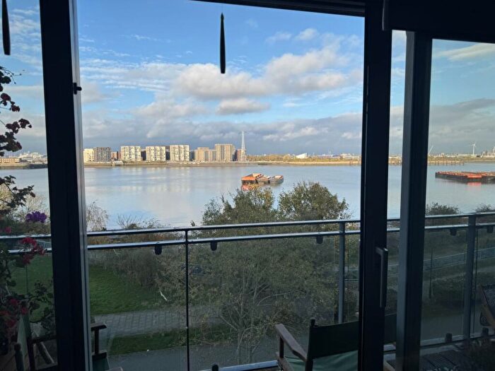 2 Bedroom Flat For Sale In Hill House, London, SE28