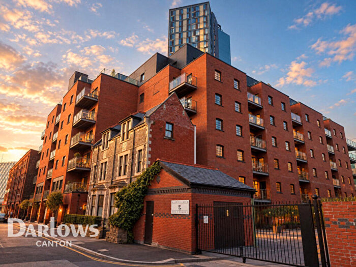 3 Bedroom Duplex For Sale In Trade Street, Cardiff, CF10