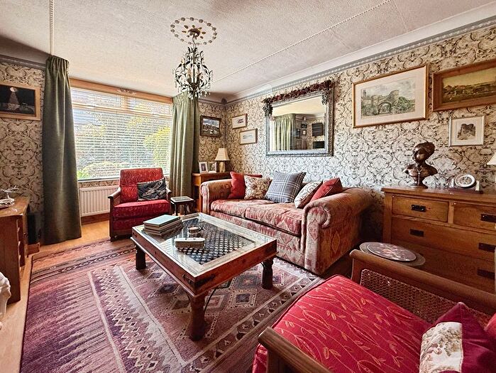 3 Bedroom Semi-detached House For Sale In Udimore Road, Rye, TN31
