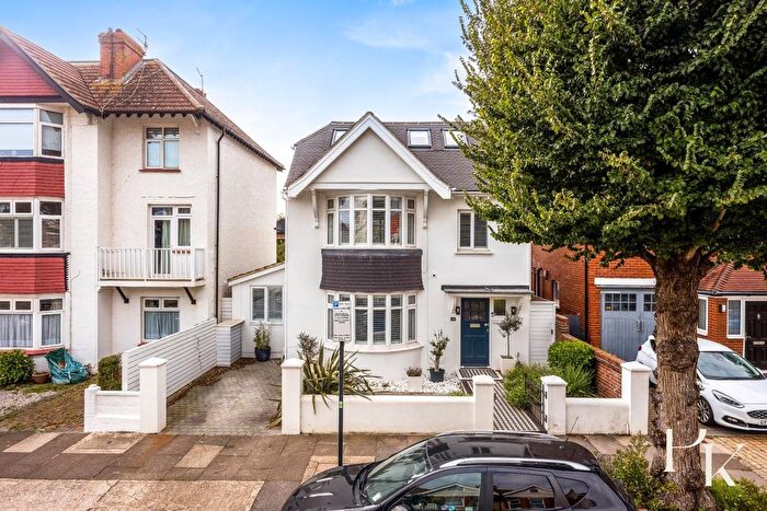 5 Bedroom Detached House For Sale In Langdale Road, Hove, BN3