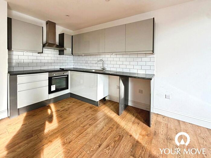1 Bedroom Flat To Rent In High Street, Chatham, Kent, ME4