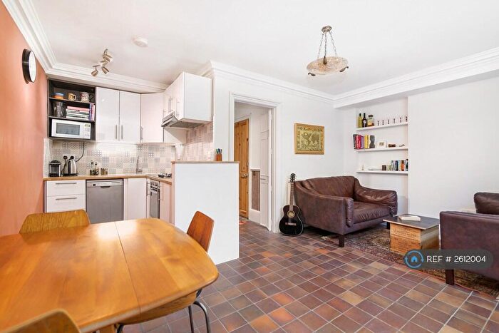 2 Bedroom Flat To Rent In Barnsbury Road, London, N1