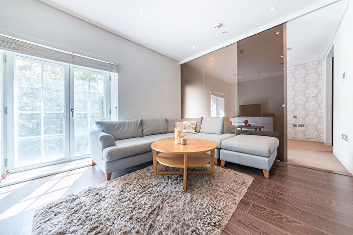 1 Bedroom Flat To Rent In Strand, London, WC2R