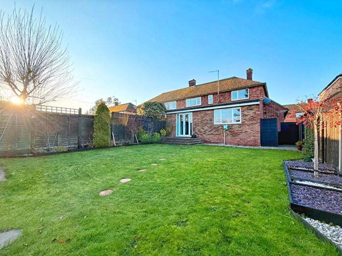 3 Bedroom Semi-Detached House For Sale In High Leys, St. Ives, PE27