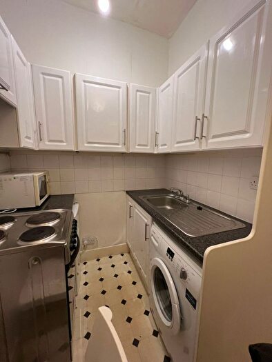 1 Bedroom Flat To Rent In Granton Road, Edinburgh, EH5