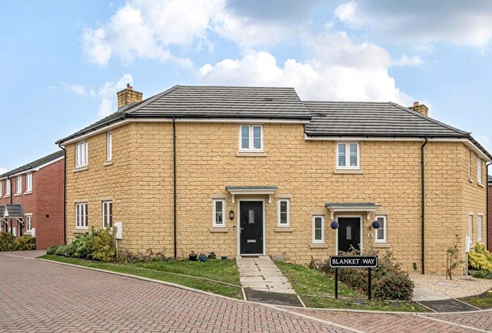 3 Bedroom Semi Detached House For Sale In Point Place, Witney, OX28