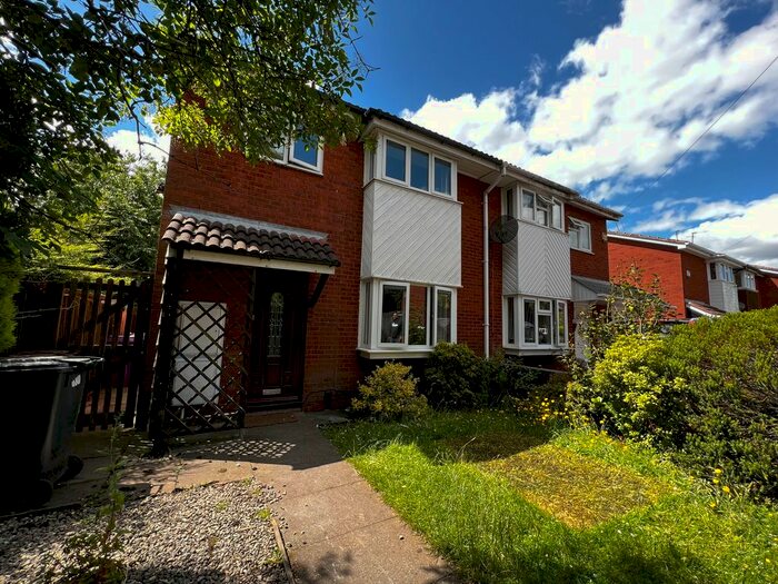 3 Bedroom Semi-Detached House To Rent In Penshaw Close, Pendeford, Wolverhampton, WV9