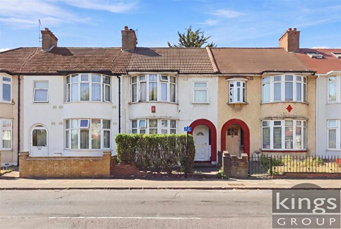 3 Bedroom Terraced House For Sale In Southbury Road, Enfield, EN1