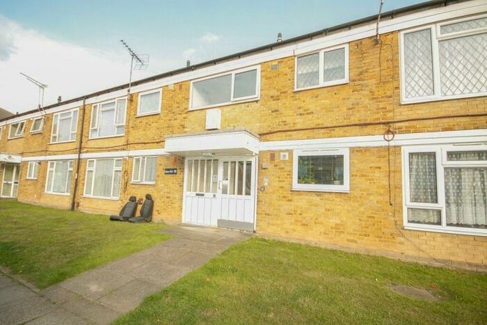 1 Bedroom Flat To Rent In Murston Road, Sittingbourne, ME10