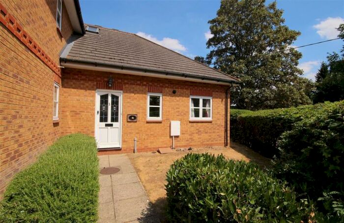 2 Bedroom Apartment To Rent In Radley Court, Radley Road, Abingdon-On-Thames, Oxfordshire, OX14
