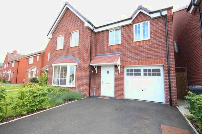 4 Bedroom Detached House To Rent In Crump Way, Evesham, WR11