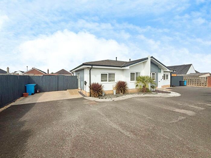 2 Bedroom Semi-Detached Bungalow For Sale In Cynthia Road, Poole, BH12