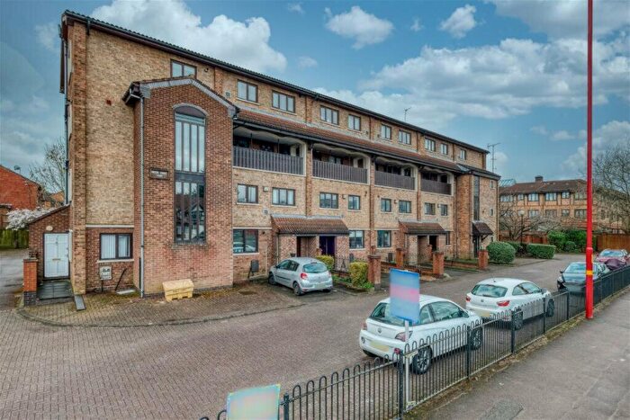 1 Bedroom Flat For Sale In Bristol Road South, Rednal, B45