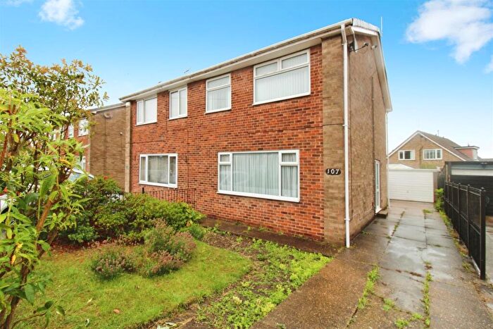 3 Bedroom Semi-Detached House For Sale In Paxdale, Sutton Park, Hull, HU7